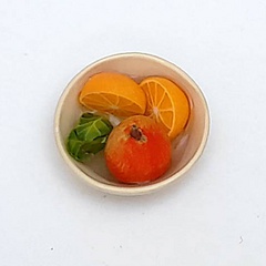 Image of Fruit on a plate 9